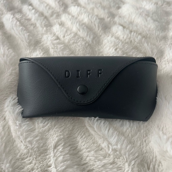 NWT DIFF Eyewear Carson Black Dark Smoke Polarized Sunglasses - Picture 8 of 10